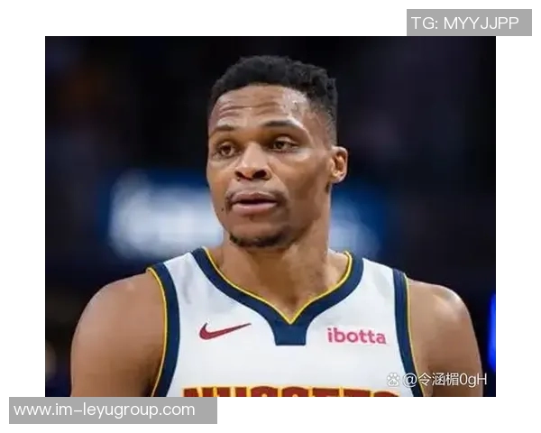 爱德华兹第三节火力全开独得17分威少助攻表现不俗贡献7分